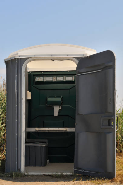 Portable Toilet Options We Offer in La Cresta, CA